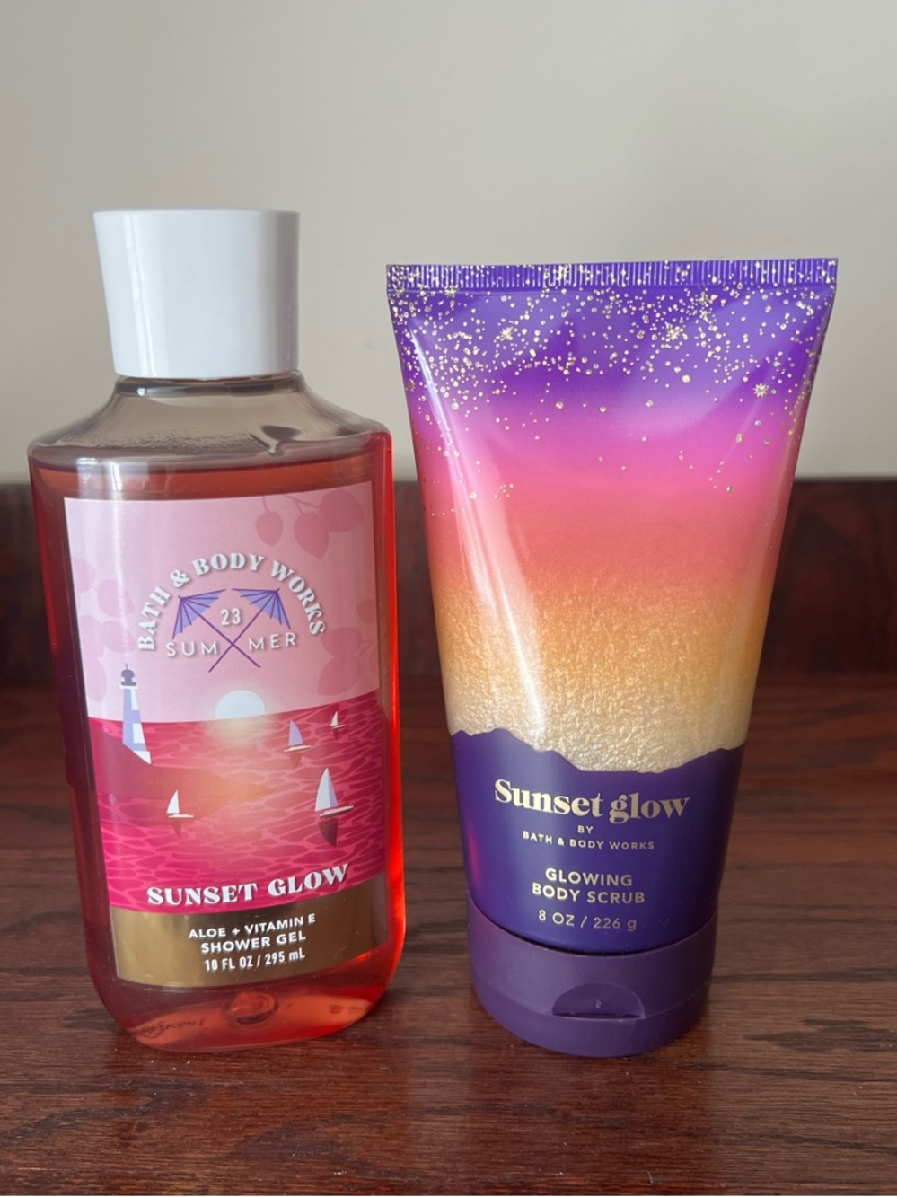 Bath & Body Works Sunset Glow Shower Gel & Glowing Body Scrub